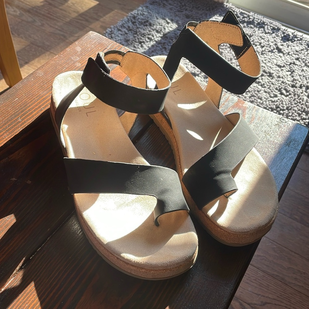Naturalizer sandals